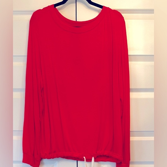 Soma Tops - Soma WKND Sunday Pullover Sweatshirt Strawberry Red Tie Waist & matching shorts